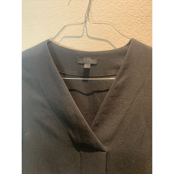 Cos, black short dress, 3/4 sleeves, size 8 - Picture 3 of 7